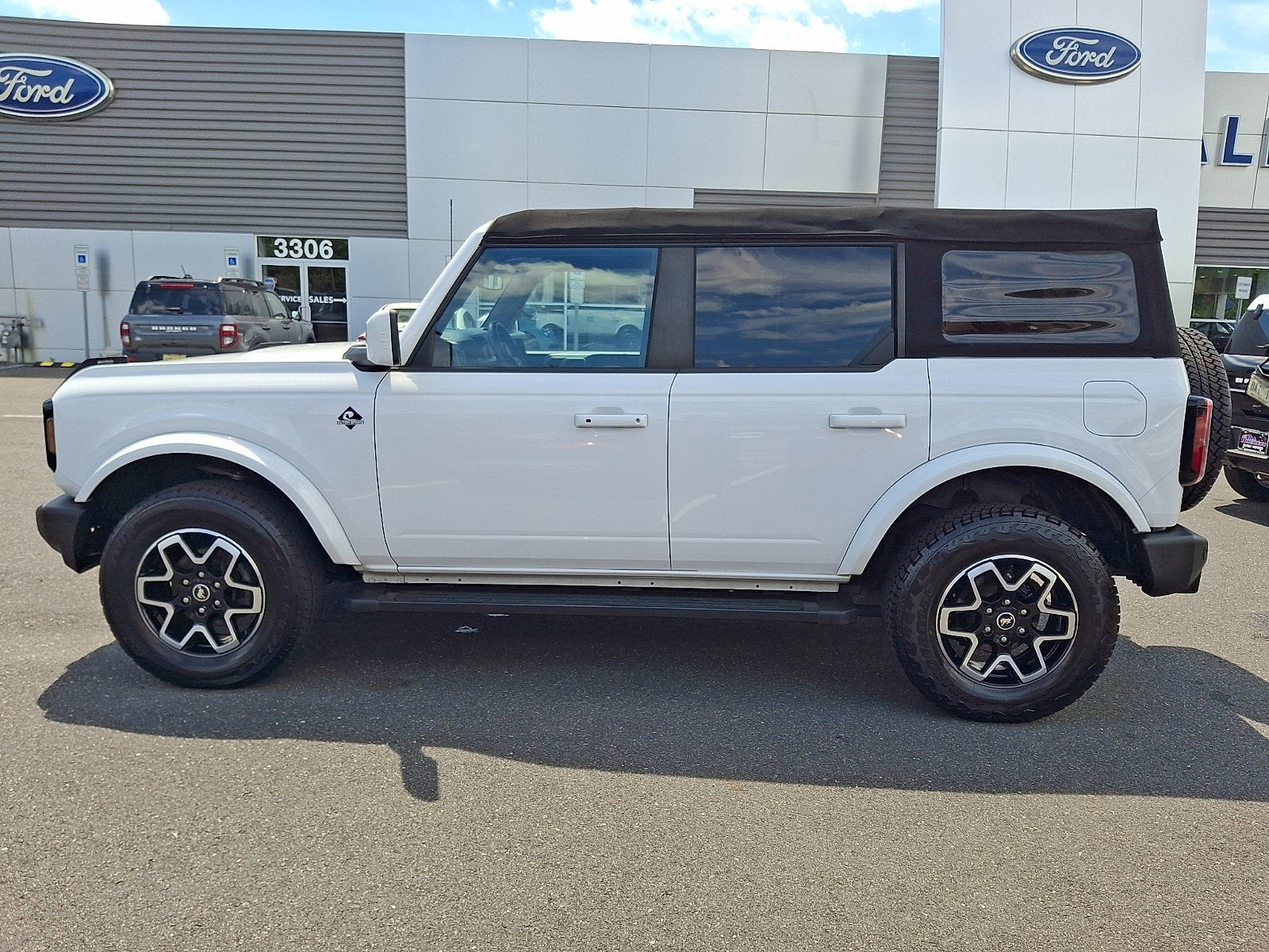 2022 Ford Bronco Outer Banks
