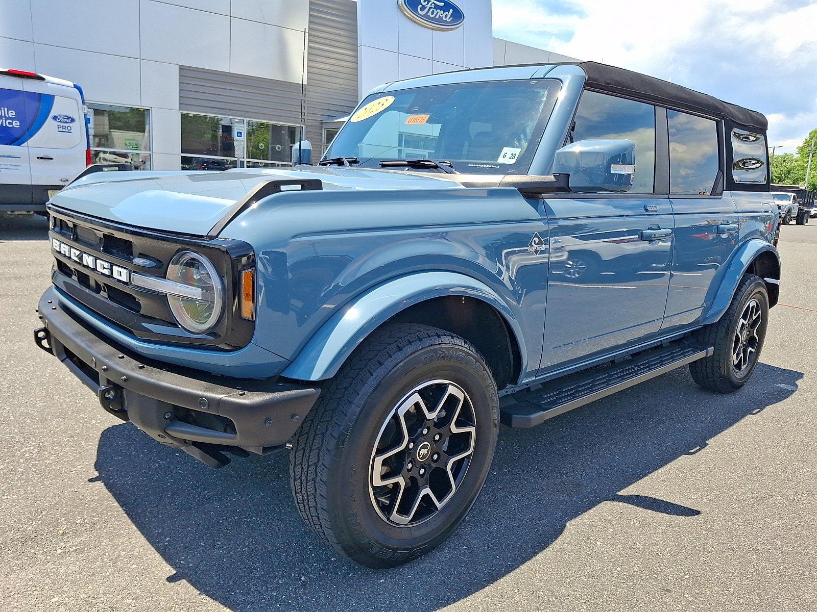 2023 Ford Bronco Outer Banks