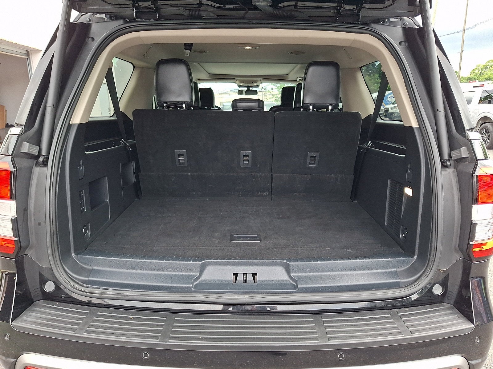 2022 Ford Expedition Max XLT