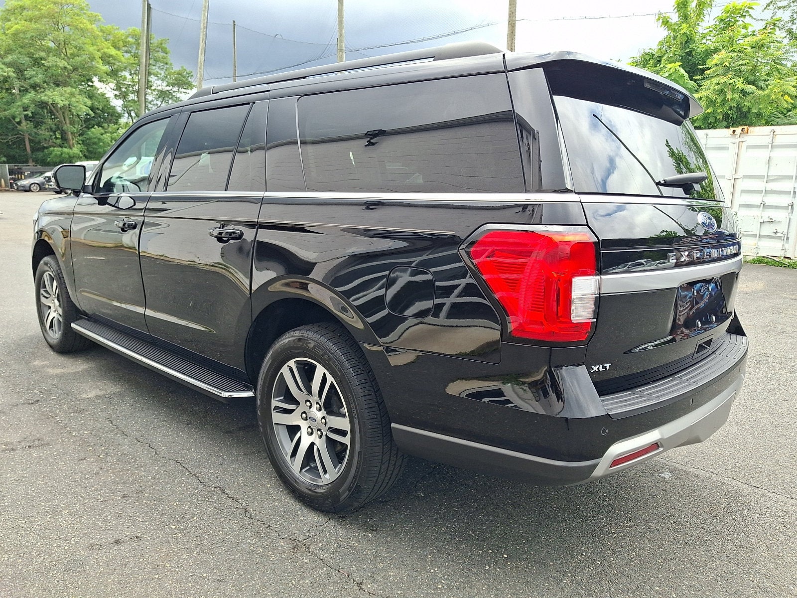 2022 Ford Expedition Max XLT