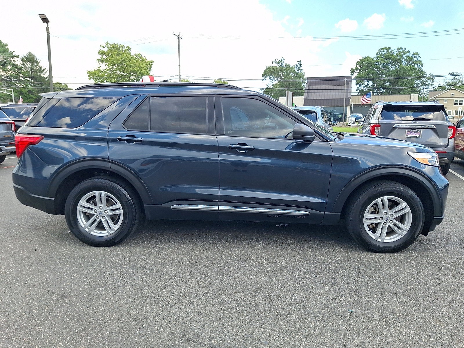 2024 Ford Explorer XLT