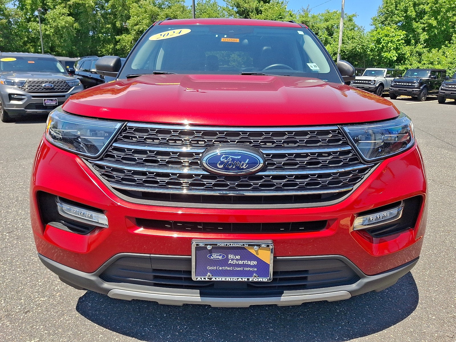 2024 Ford Explorer XLT