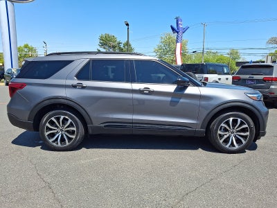 2022 Ford Explorer ST-Line