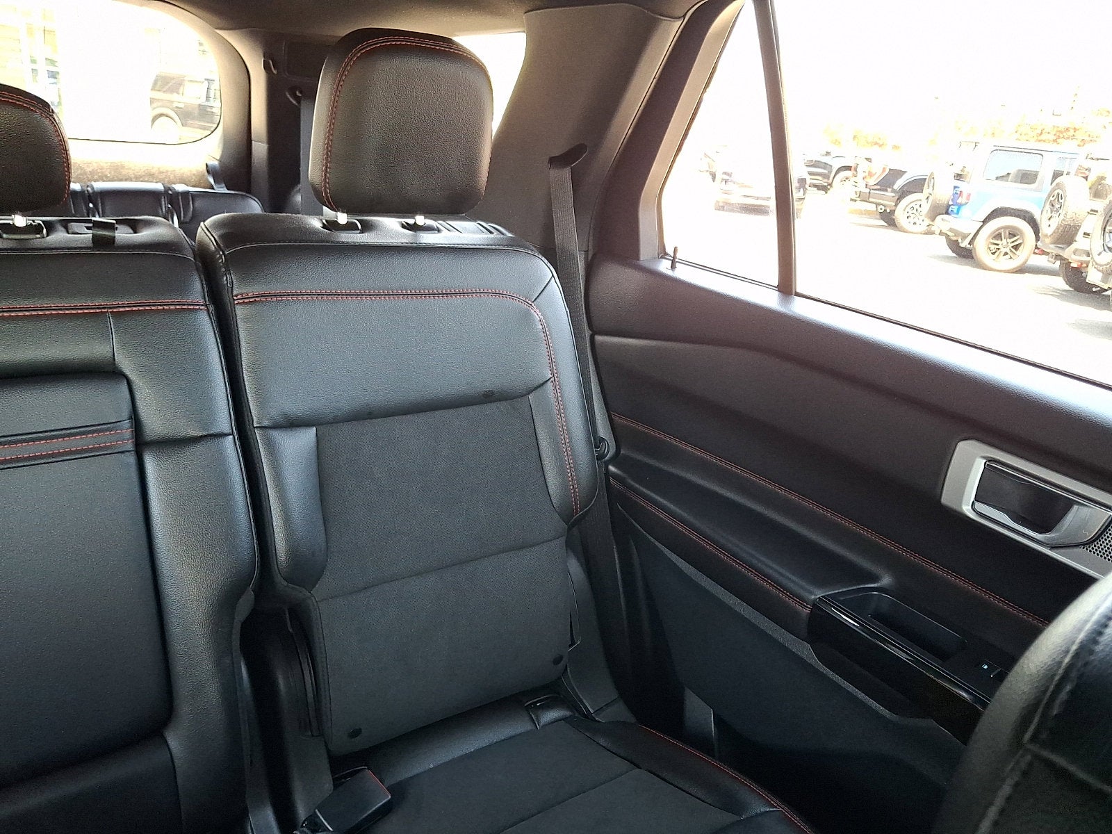 2022 Ford Explorer ST-Line