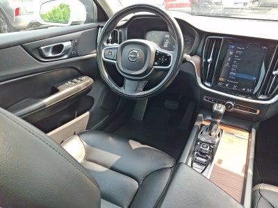 2021 Volvo S60 Momentum