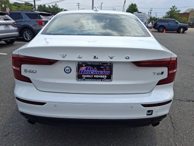 2021 Volvo S60 Momentum
