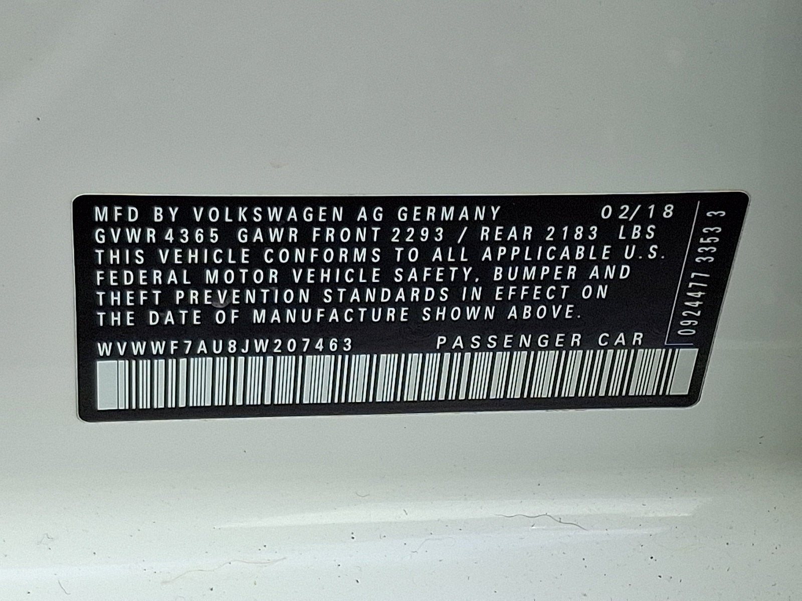2018 Volkswagen Golf R 2.0T w/DCC & Navigation