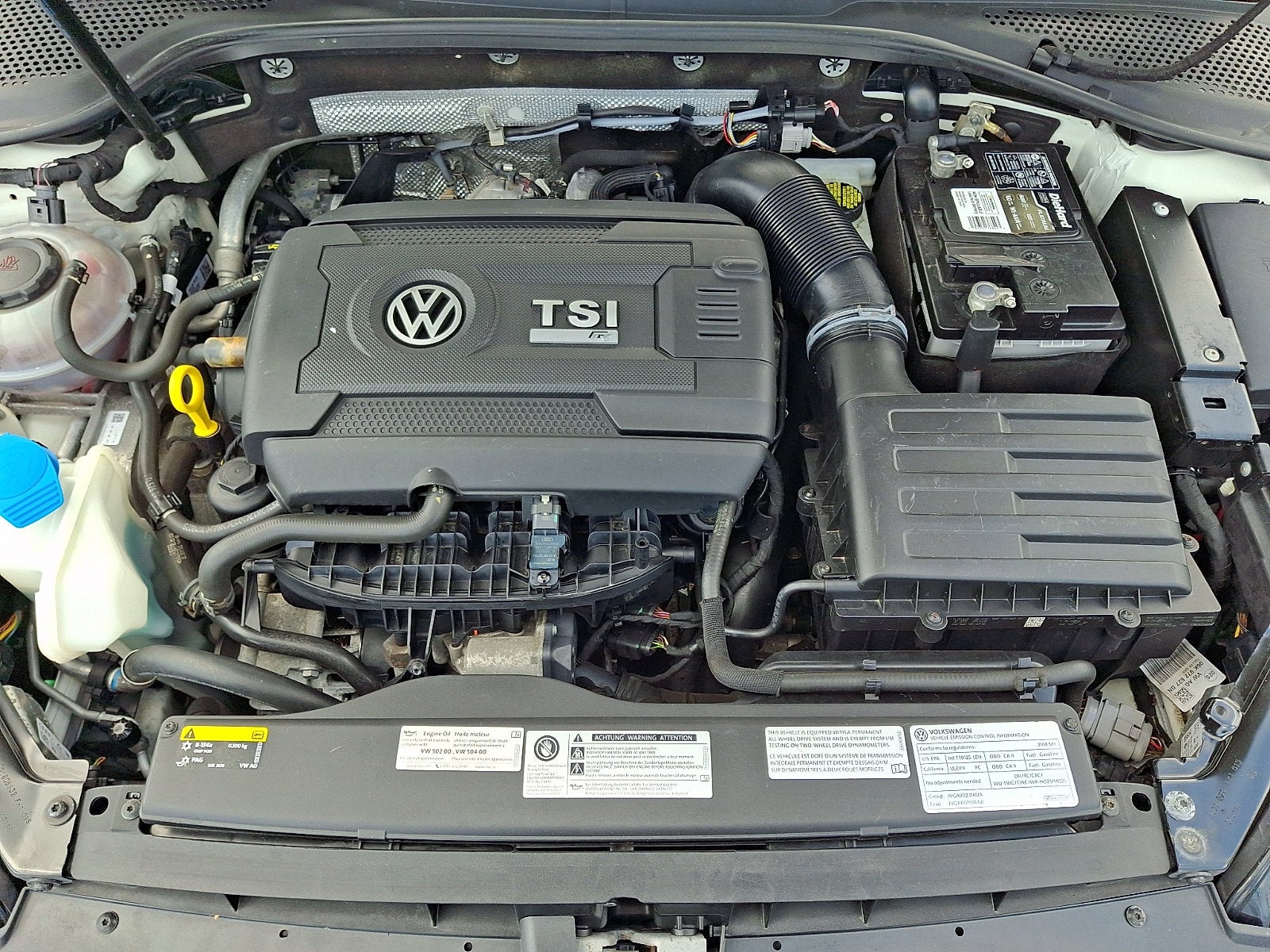 2018 Volkswagen Golf R 2.0T w/DCC & Navigation