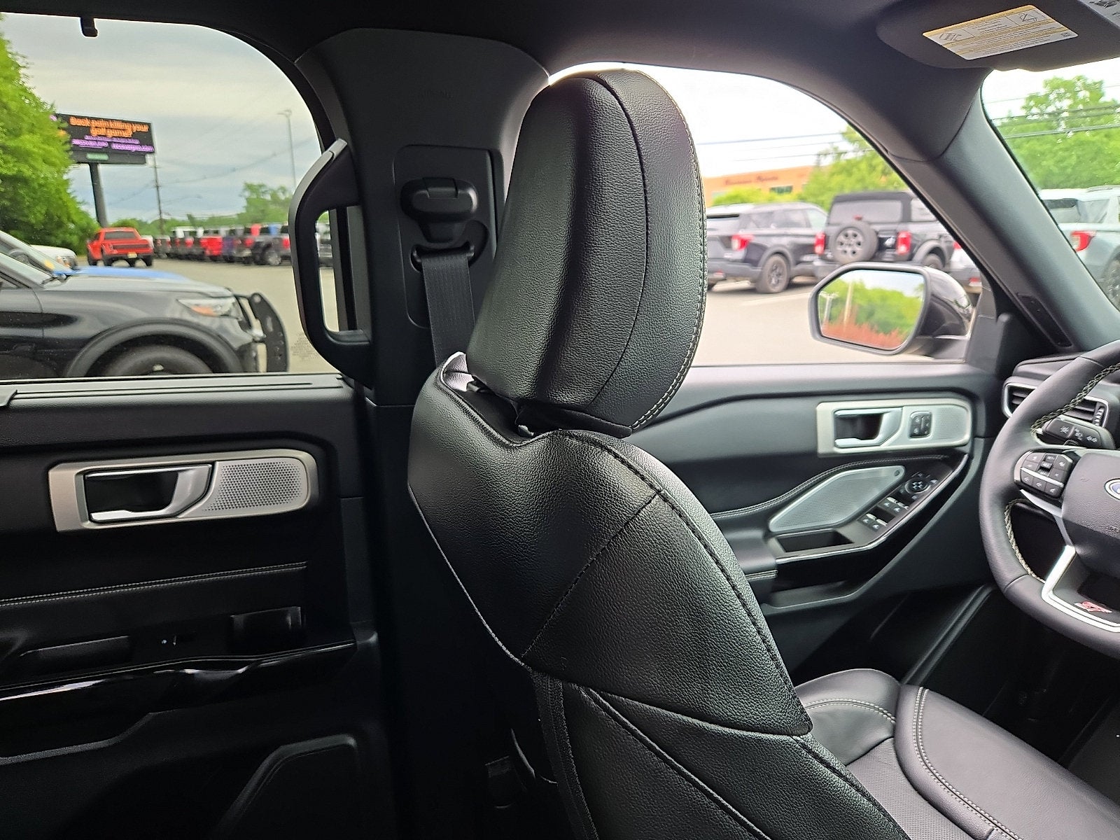 2024 Ford Explorer ST