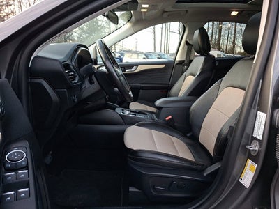 2022 Ford Escape Titanium