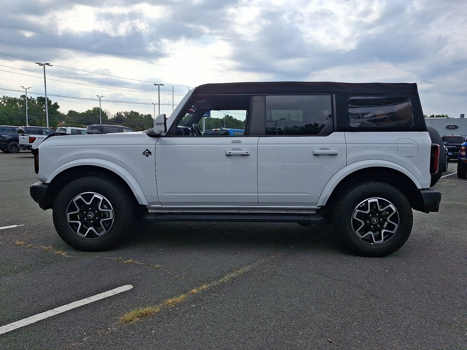 2023 Ford Bronco Outer Banks