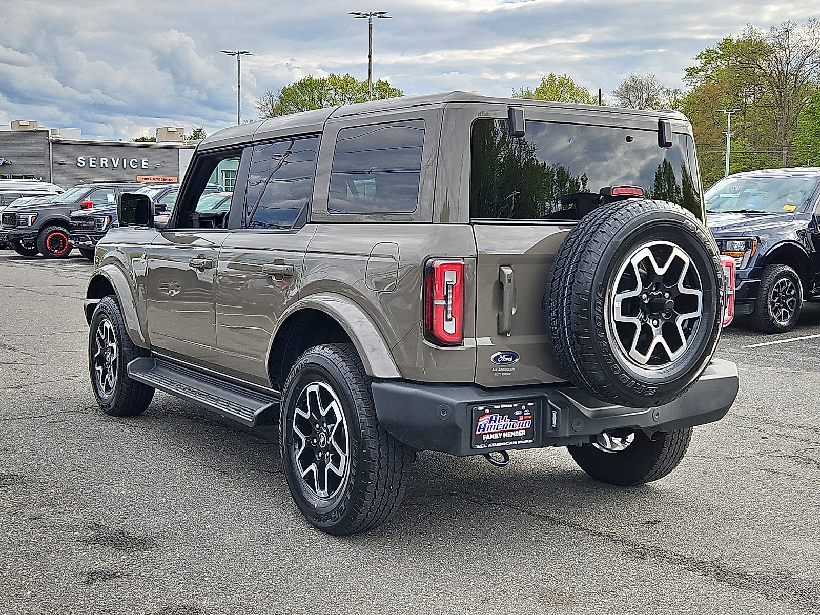 2025 Ford Bronco Outer Banks