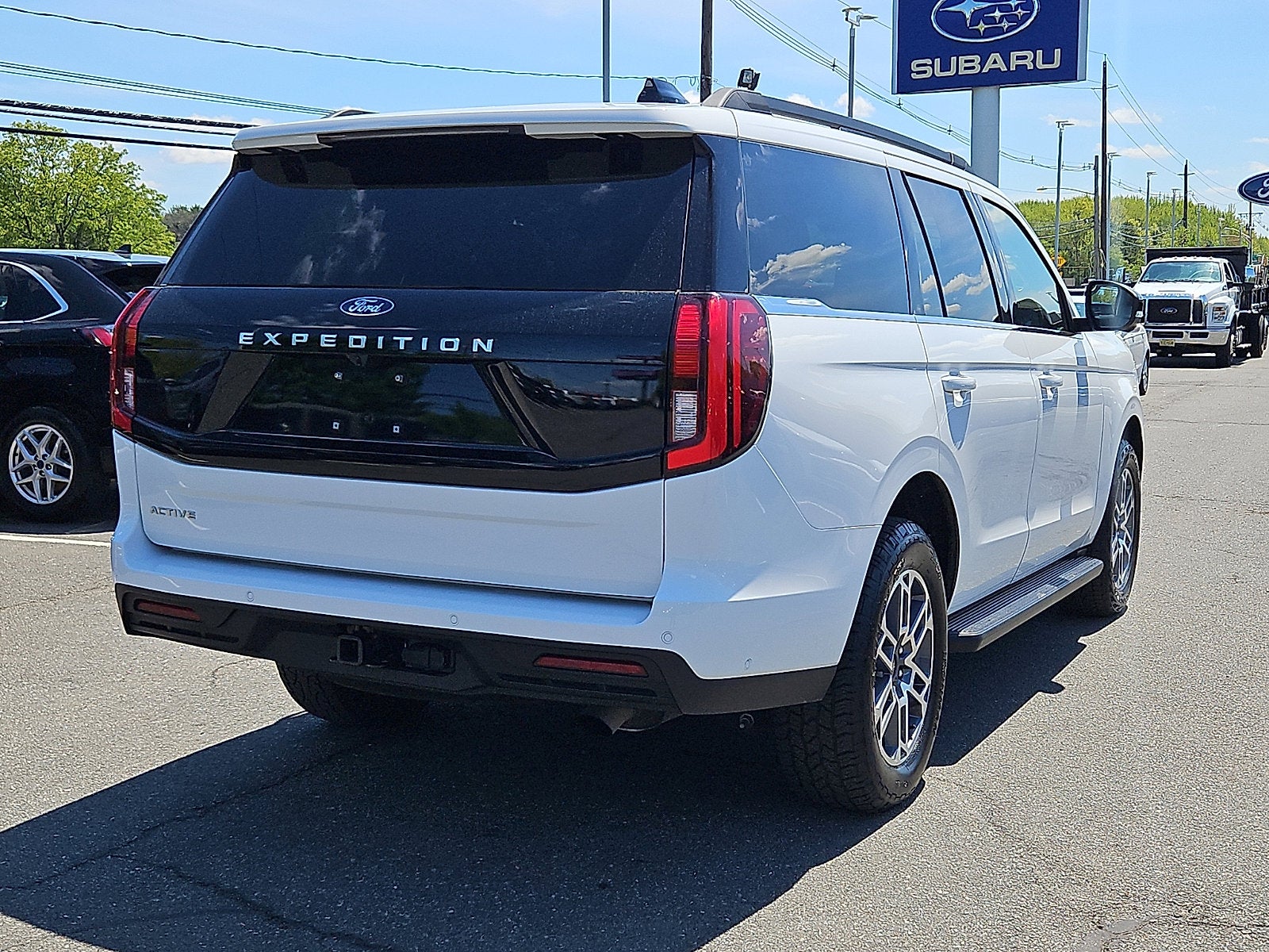 2025 Ford Expedition Active