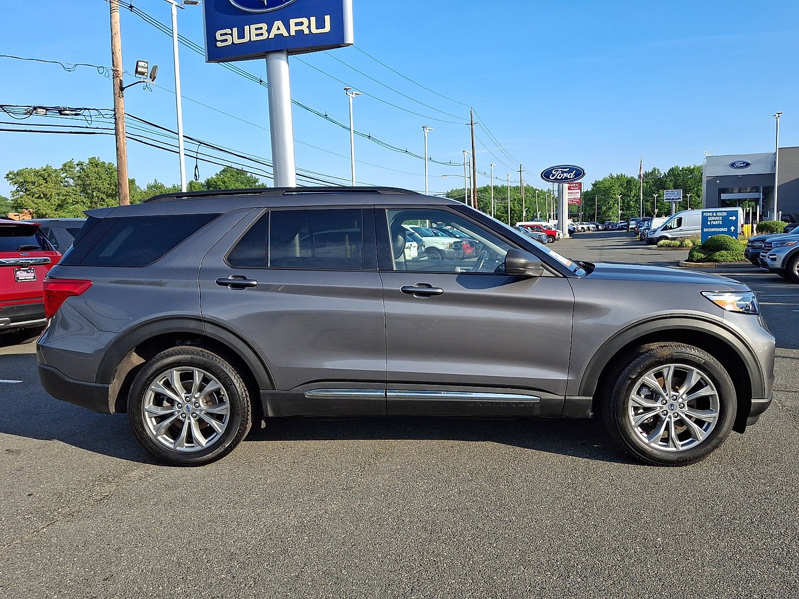 2023 Ford Explorer XLT