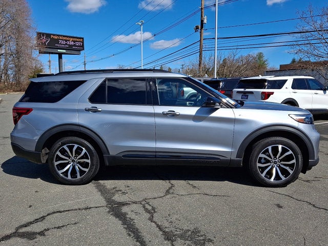 2023 Ford Explorer ST-Line