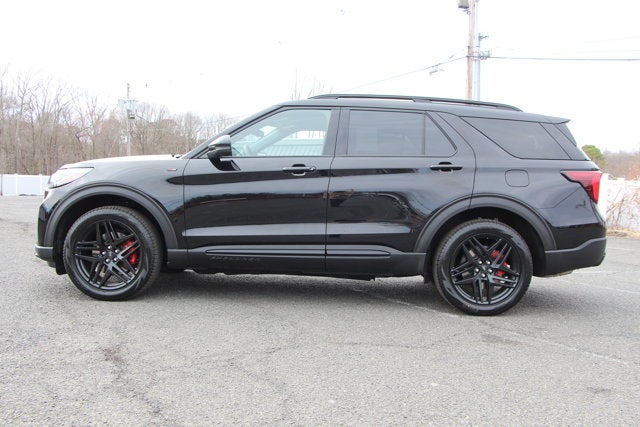2026 Ford Explorer Red Diamond Blackout Edition