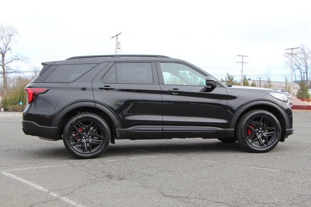 2026 Ford Explorer Red Diamond Blackout Edition