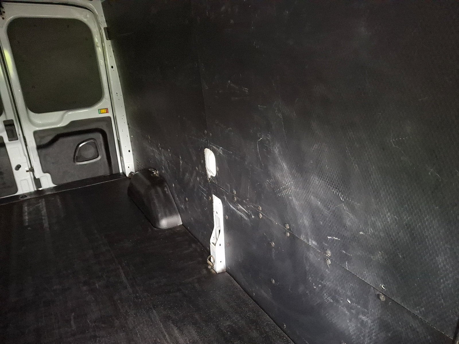 2023 Ford Transit-250 T-250 130" Med Rf 9070 GVWR RWD