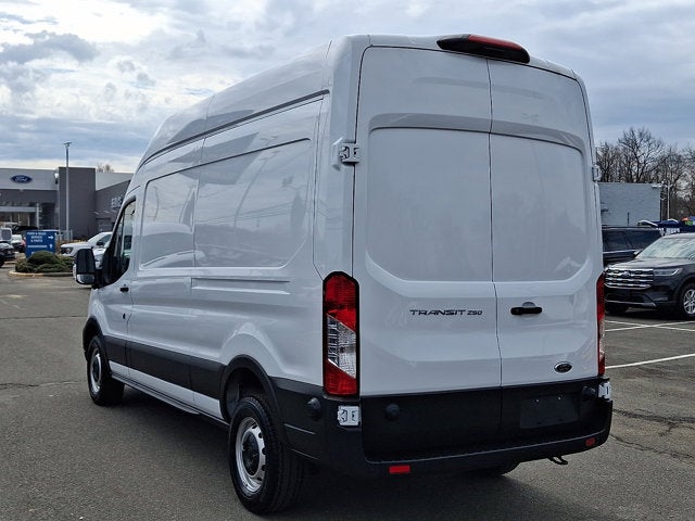 2025 Ford Transit-250 XL
