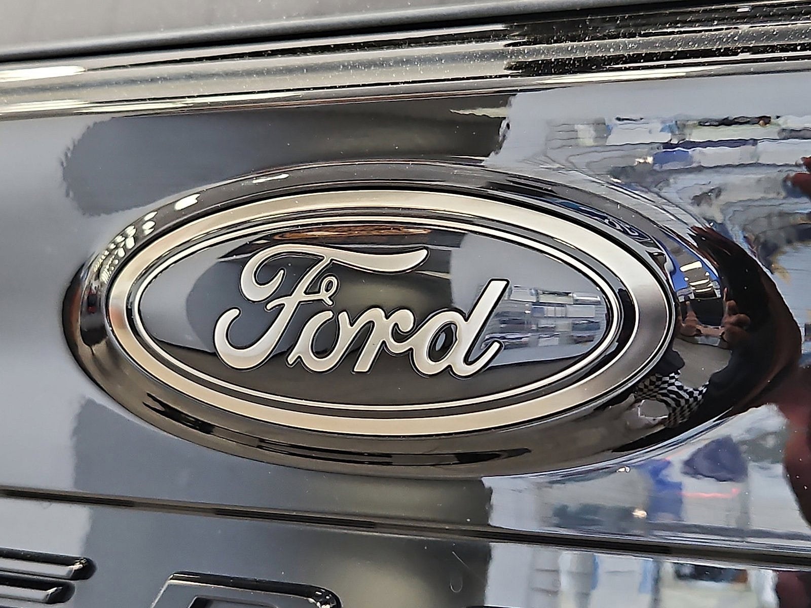 2024 Ford Edge SE