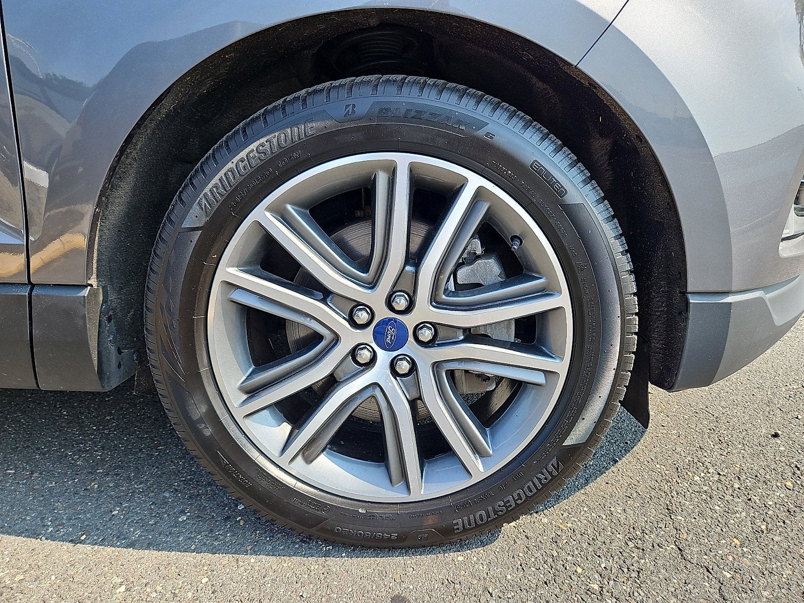 2022 Ford Edge Titanium