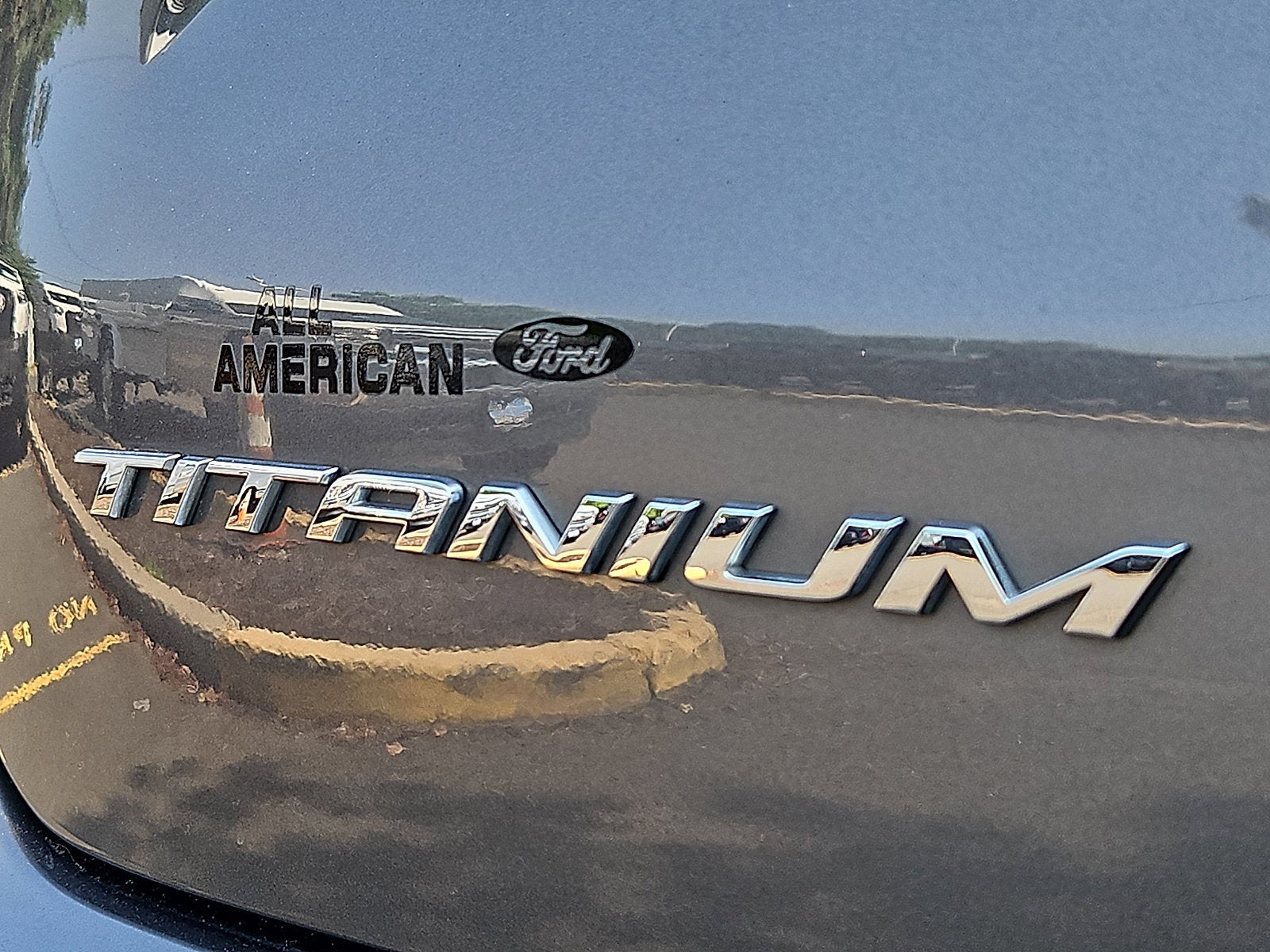 2022 Ford Edge Titanium