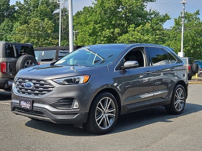 2022 Ford Edge Titanium