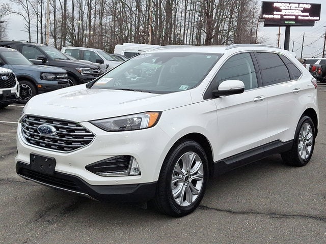 2023 Ford Edge Titanium