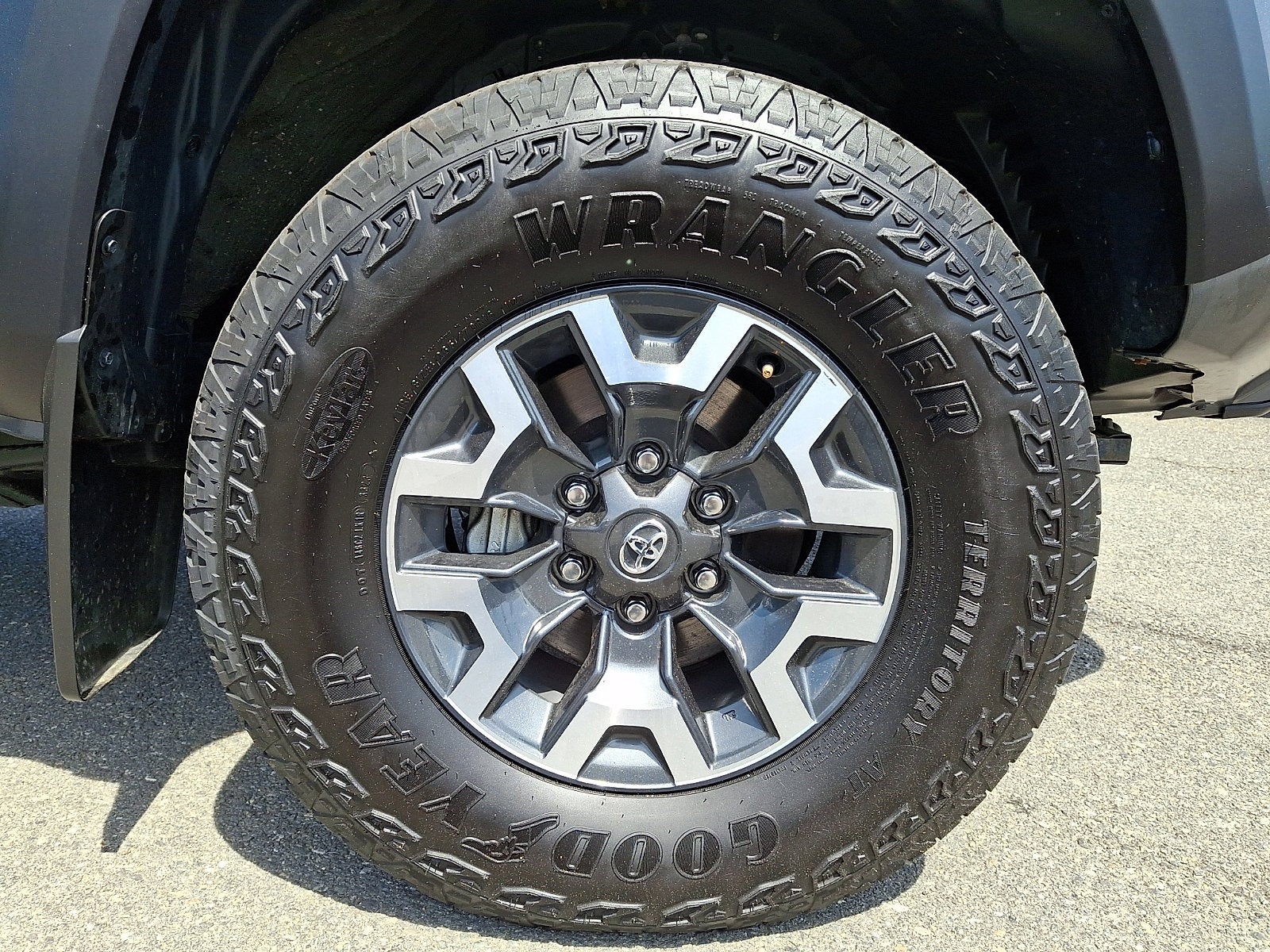 2023 Toyota Tacoma TRD Off Road