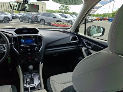 2024 Subaru Forester AWD