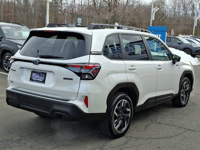 2025 Subaru Forester Hybrid Premium Hybrid