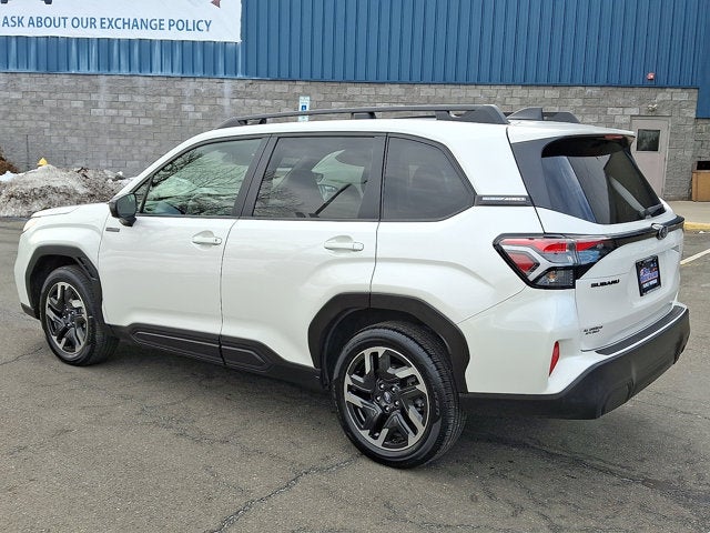 2025 Subaru Forester Hybrid Premium Hybrid