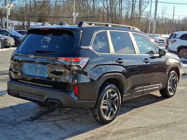 2025 Subaru Forester Hybrid Premium Hybrid