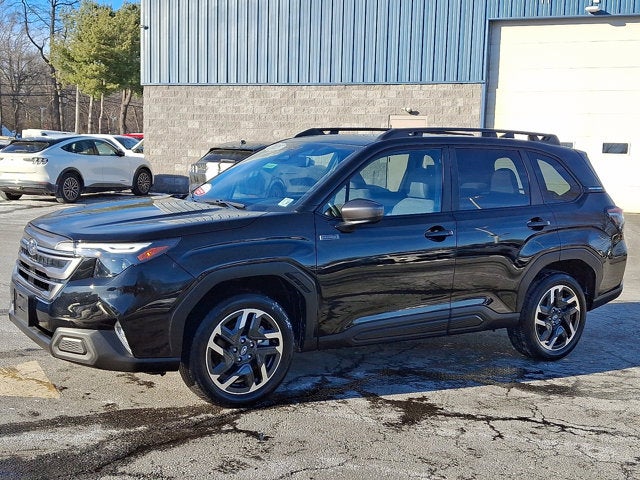 2025 Subaru Forester Hybrid Premium Hybrid
