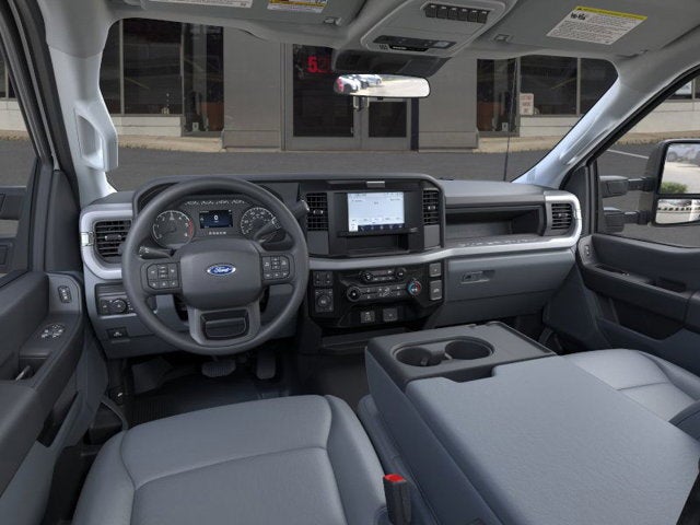 2025 Ford Super Duty F-350 DRW XL