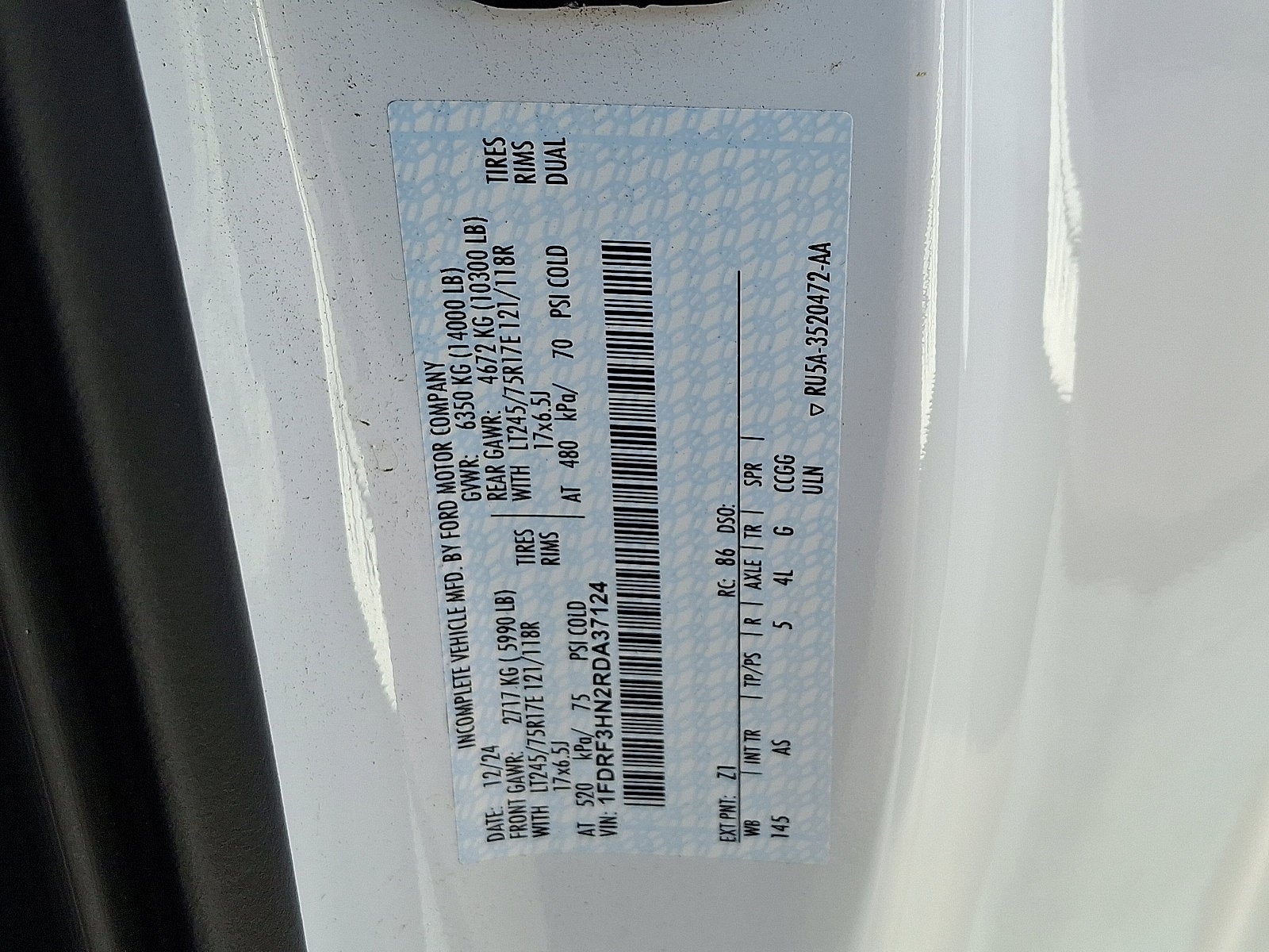 2024 Ford Super Duty F-350 DRW Base