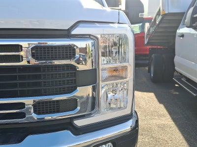 2024 Ford Super Duty F-350 DRW Base