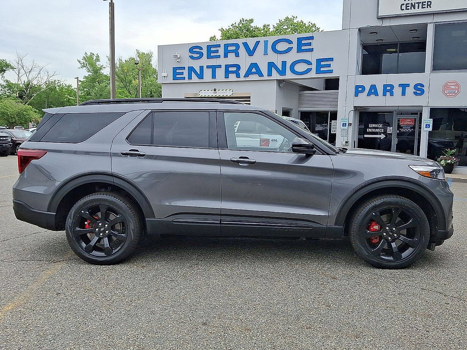 2023 Ford Explorer ST