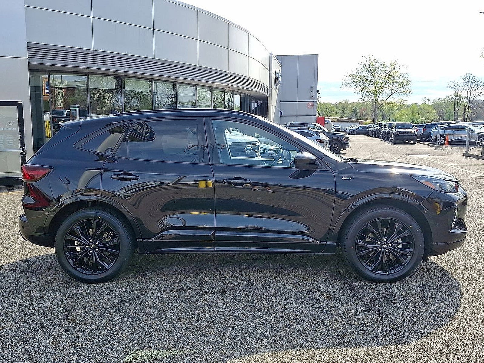 2023 Ford Escape ST-Line Elite