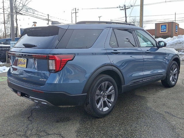 2026 Ford Explorer Base