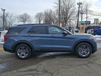 2026 Ford Explorer Base