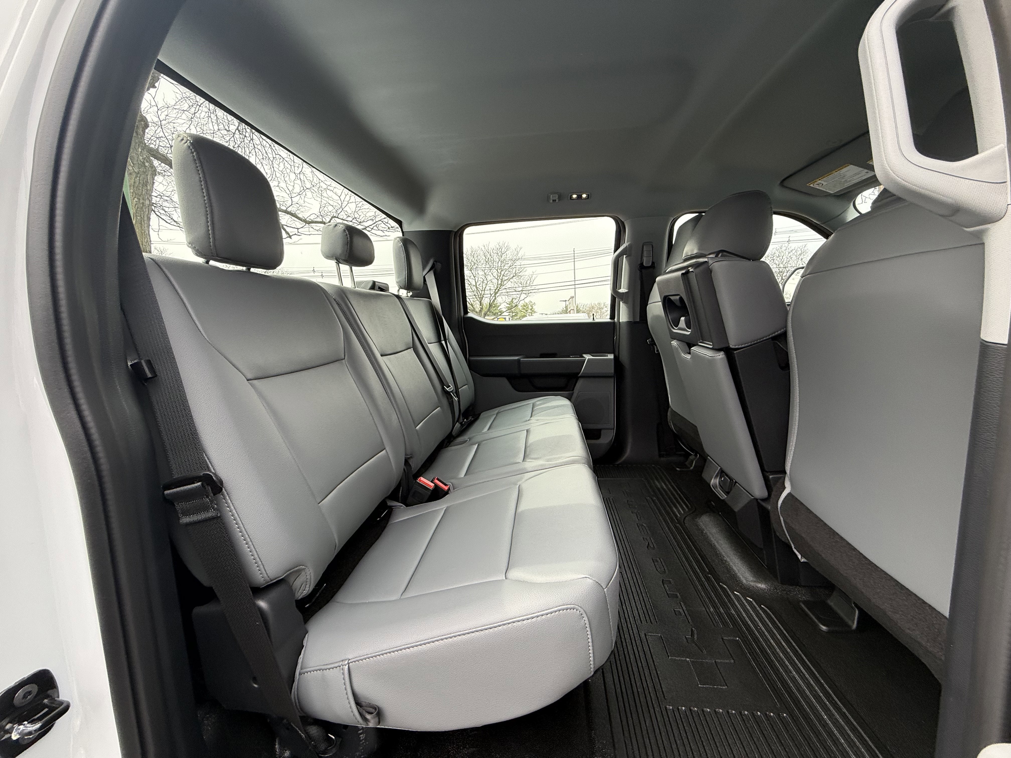 2026 Ford Super Duty F-350 SRW Base