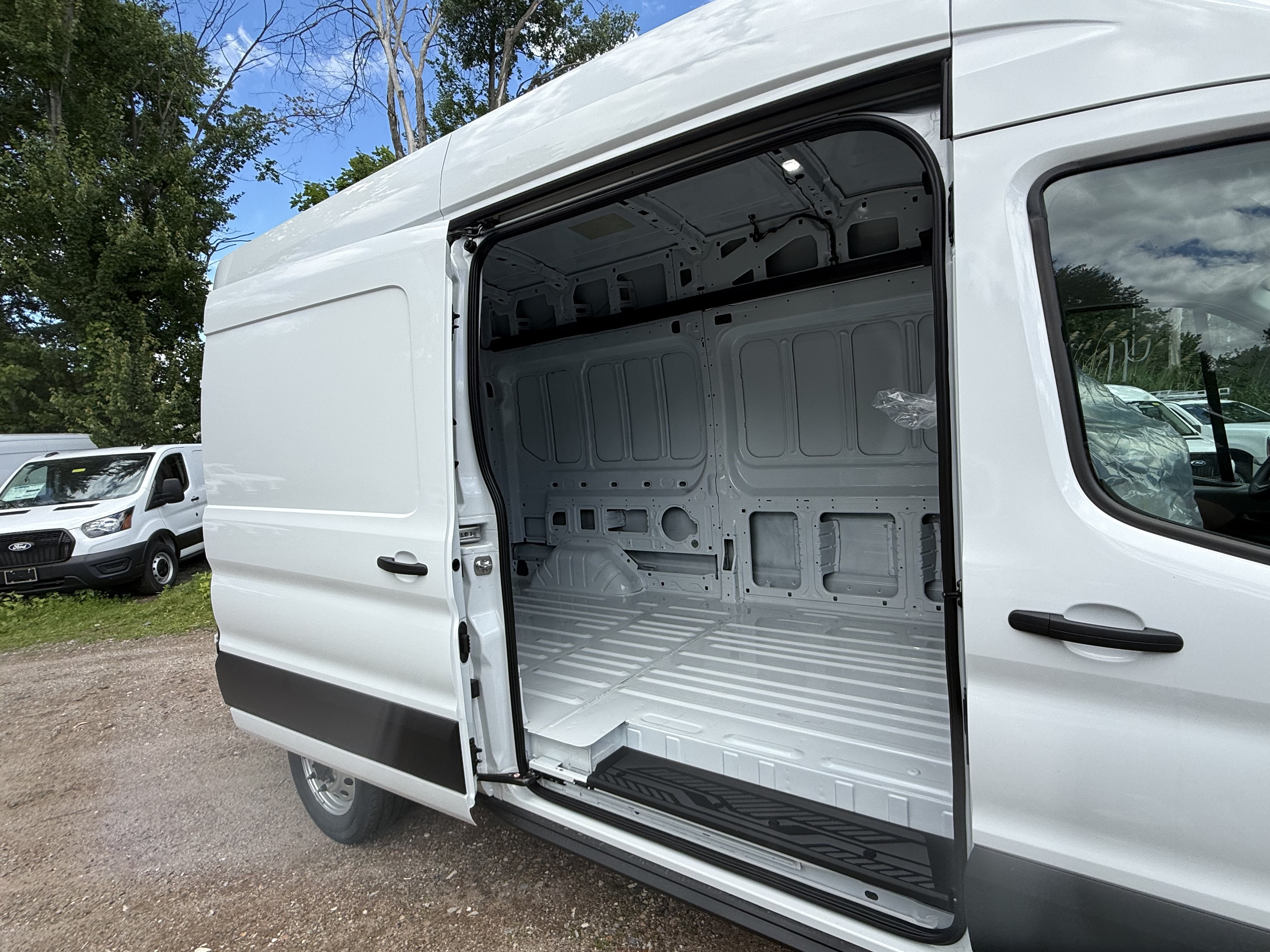2026 Ford Transit Cargo Van Base