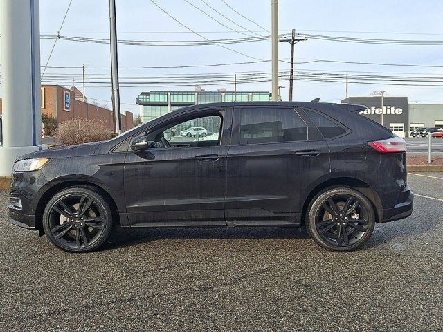 2022 Ford Edge ST