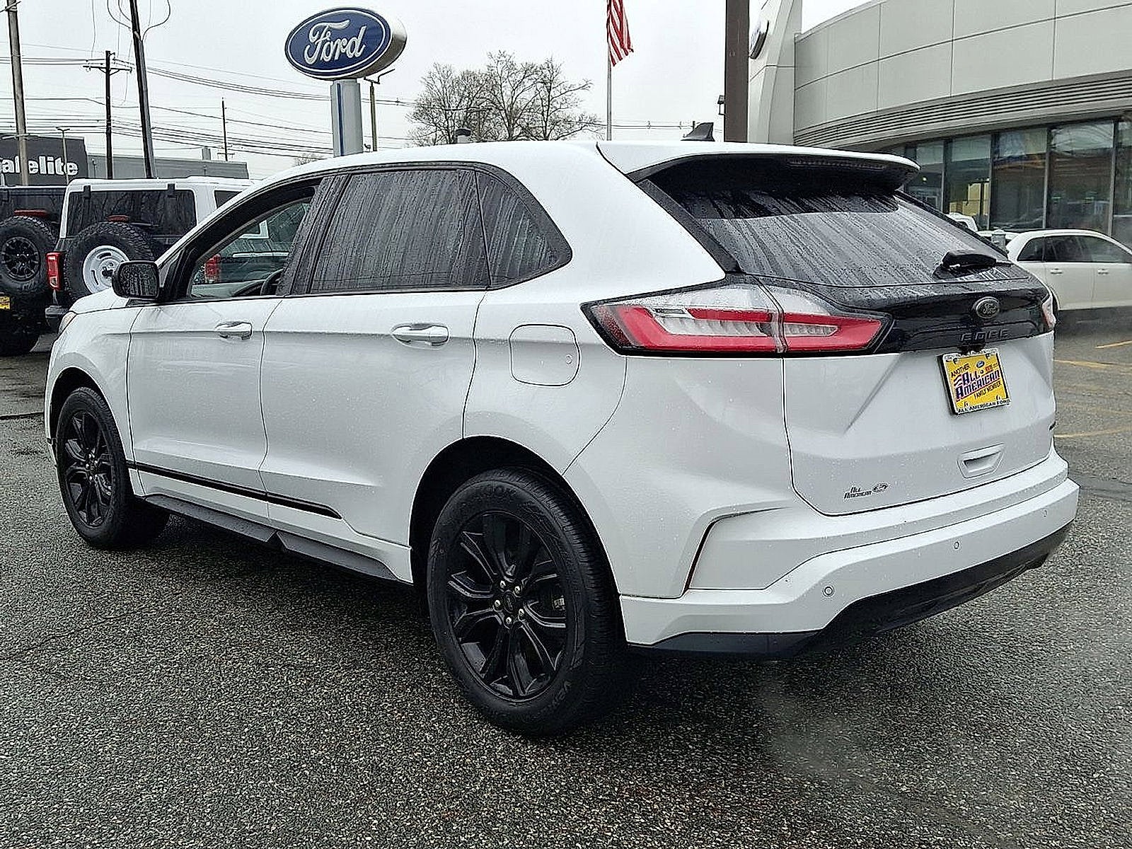 2023 Ford Edge SE