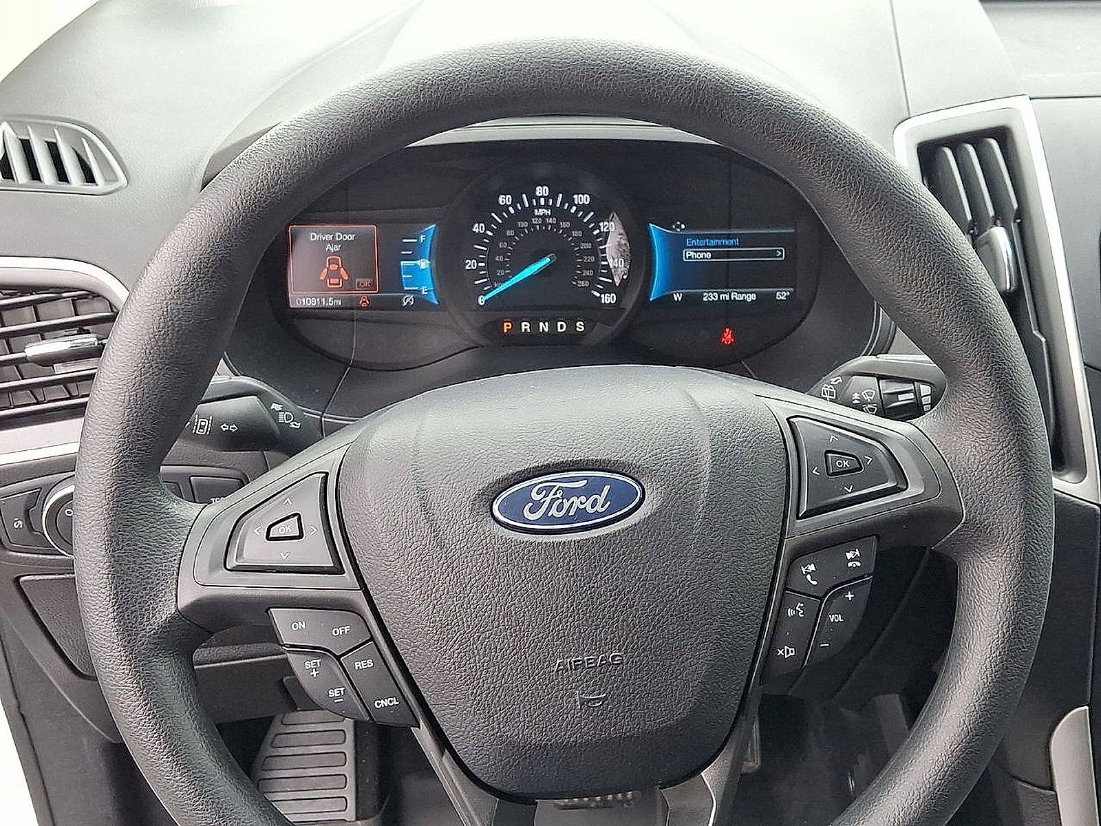 2022 Ford Edge SE