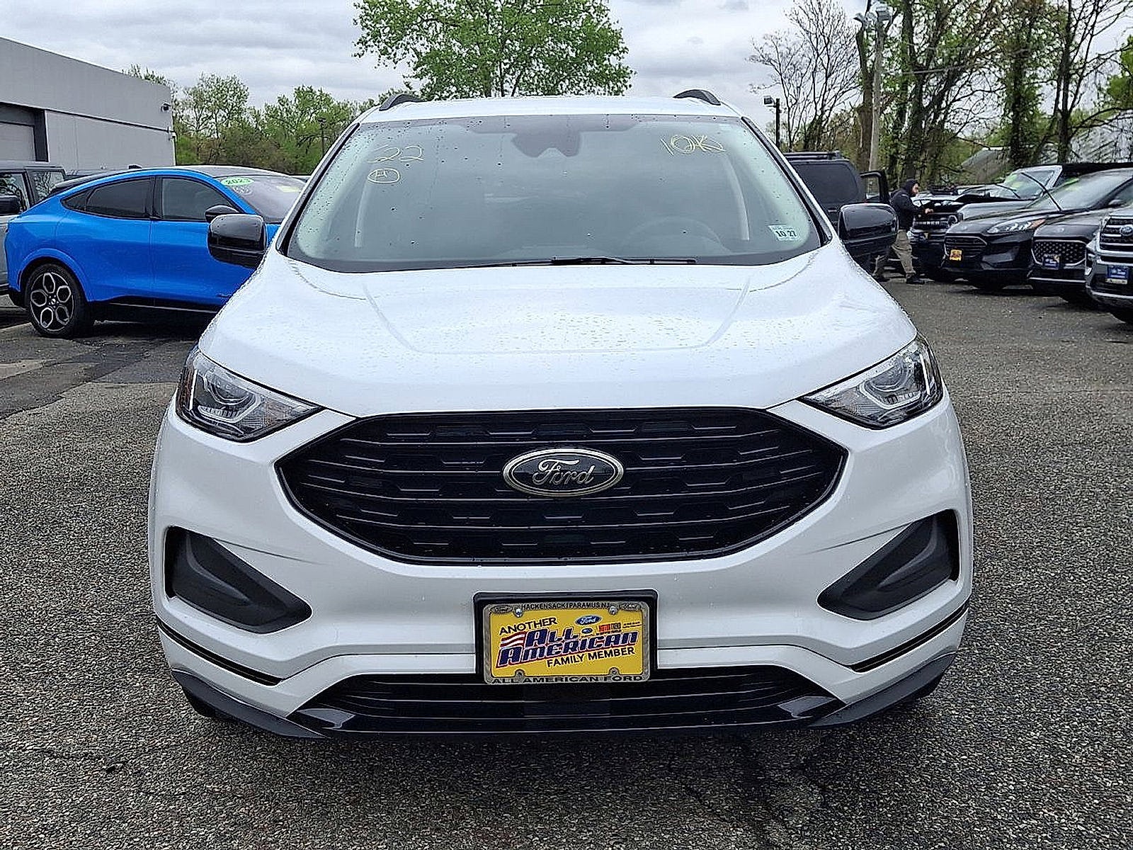 2022 Ford Edge SE