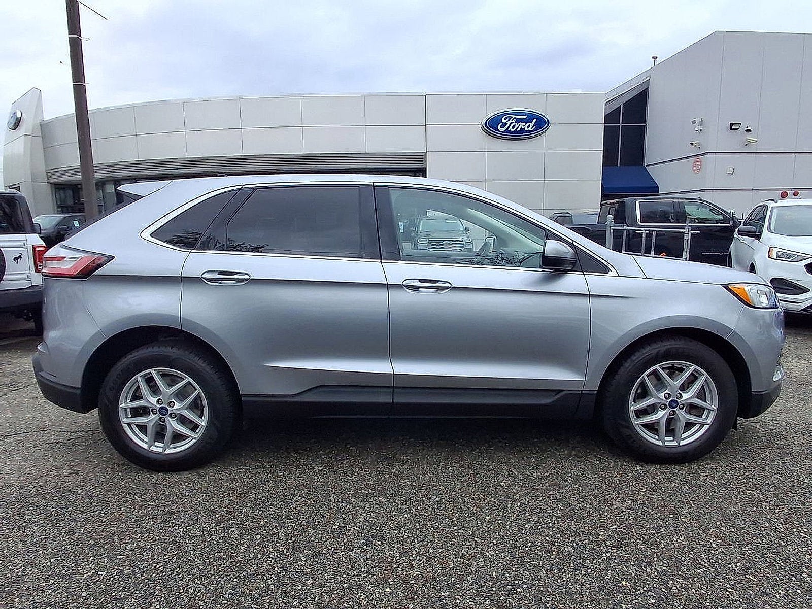 2021 Ford Edge SEL