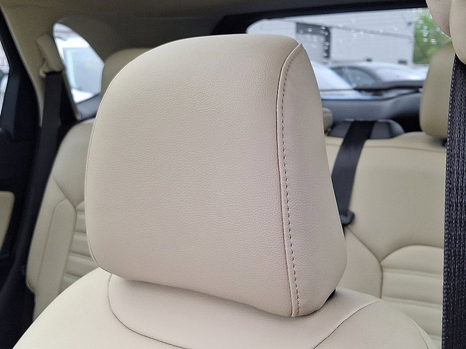 2023 Ford Edge Base