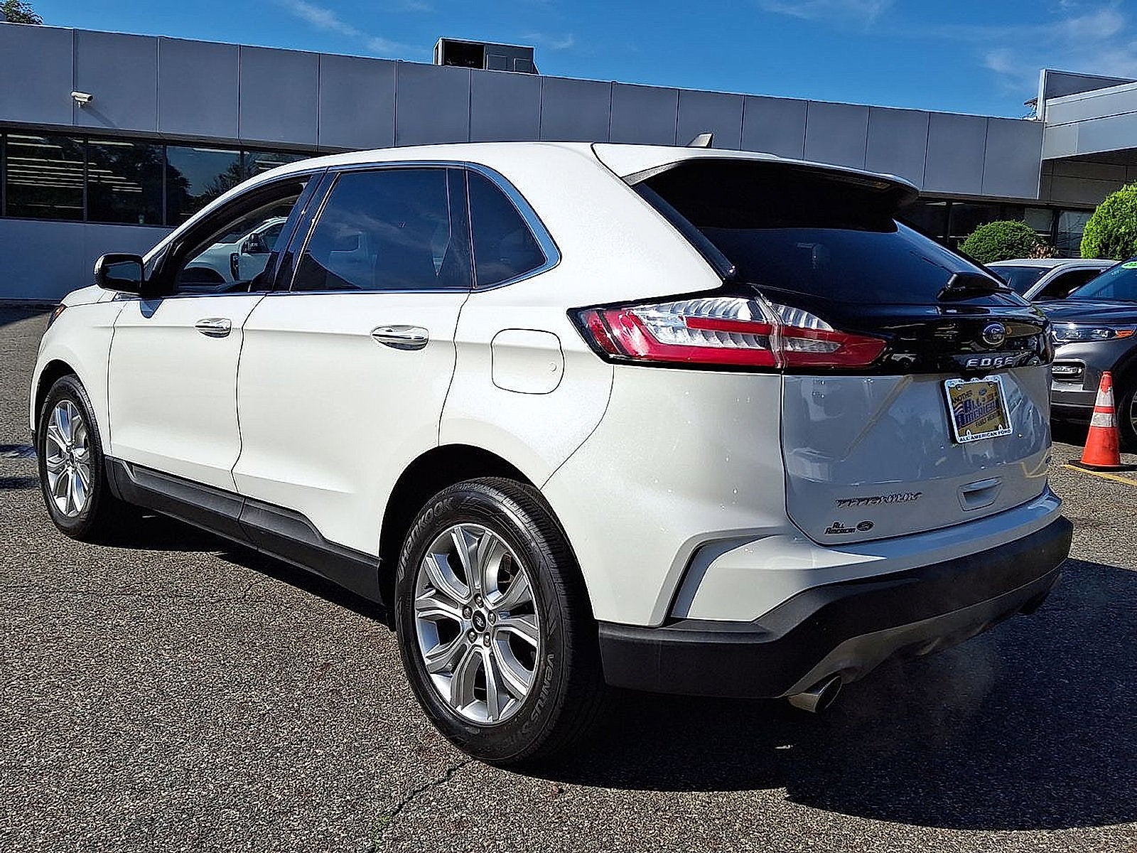 2023 Ford Edge Titanium